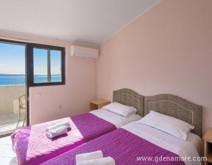 Faro, , alloggi privati a Jaz, Montenegro - soba 2 osobe (4)